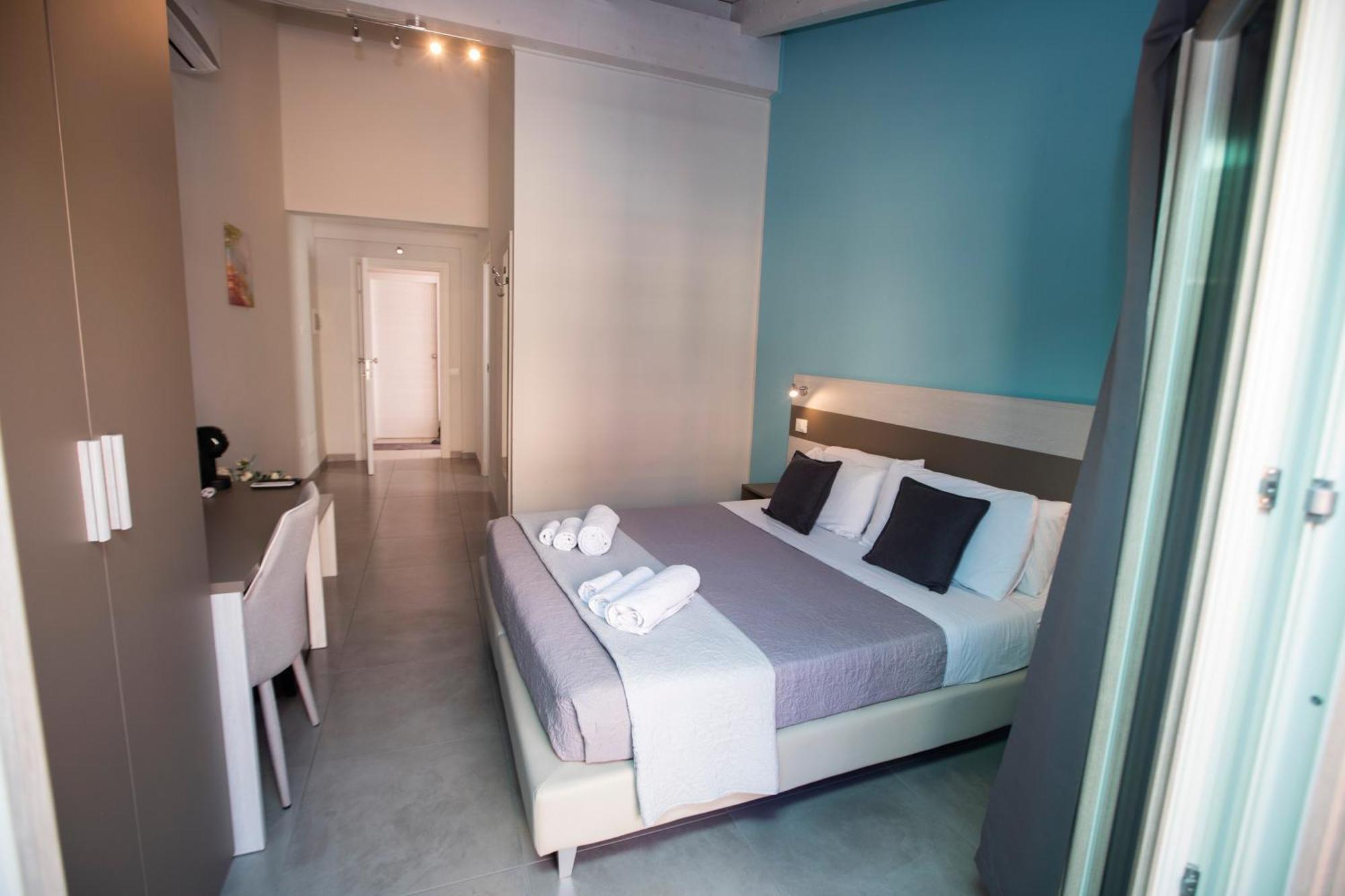 La Perla Amantea - Rooms & Apartaments Екстериор снимка