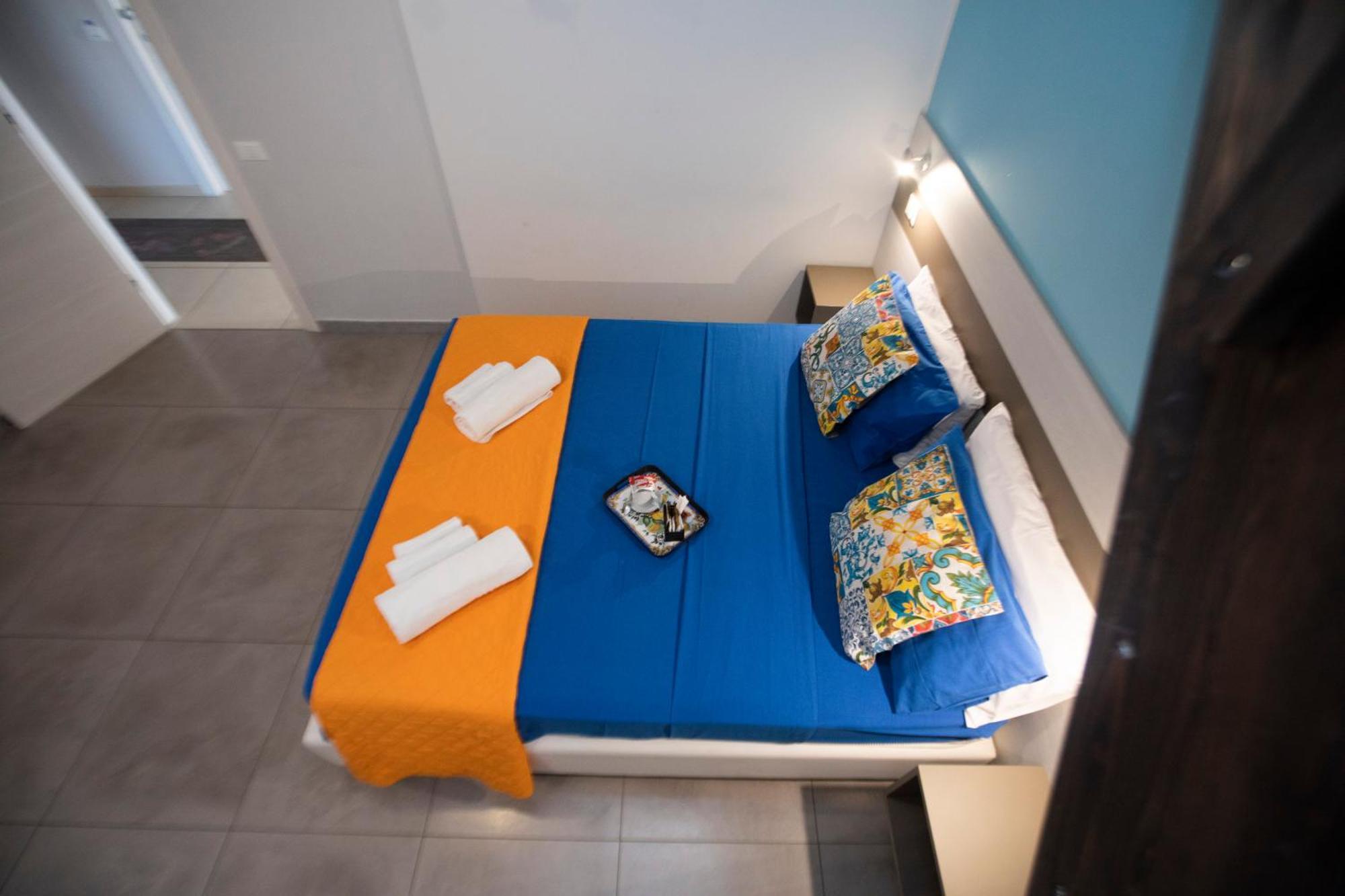 La Perla Amantea - Rooms & Apartaments Екстериор снимка