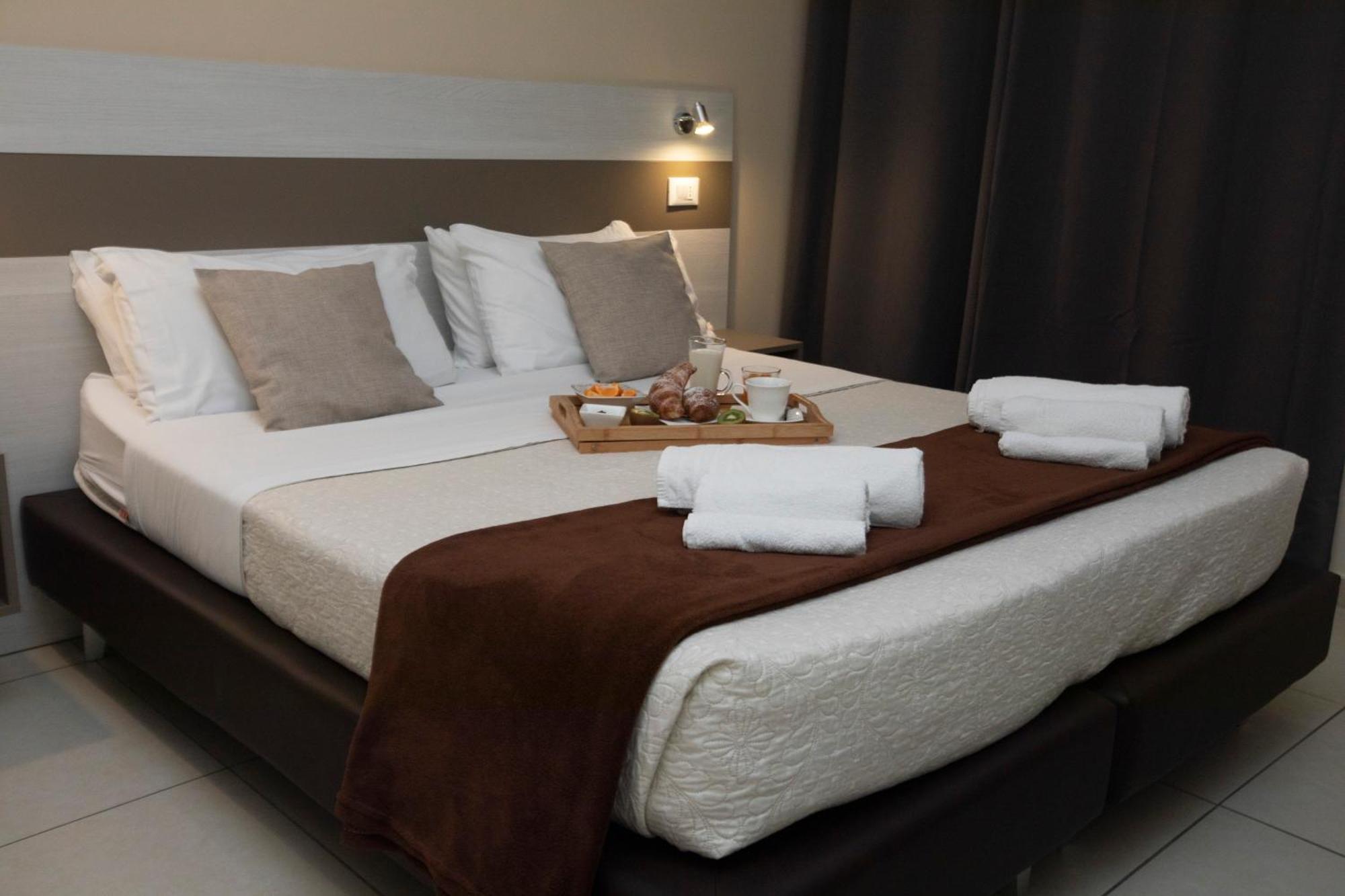 La Perla Amantea - Rooms & Apartaments Екстериор снимка