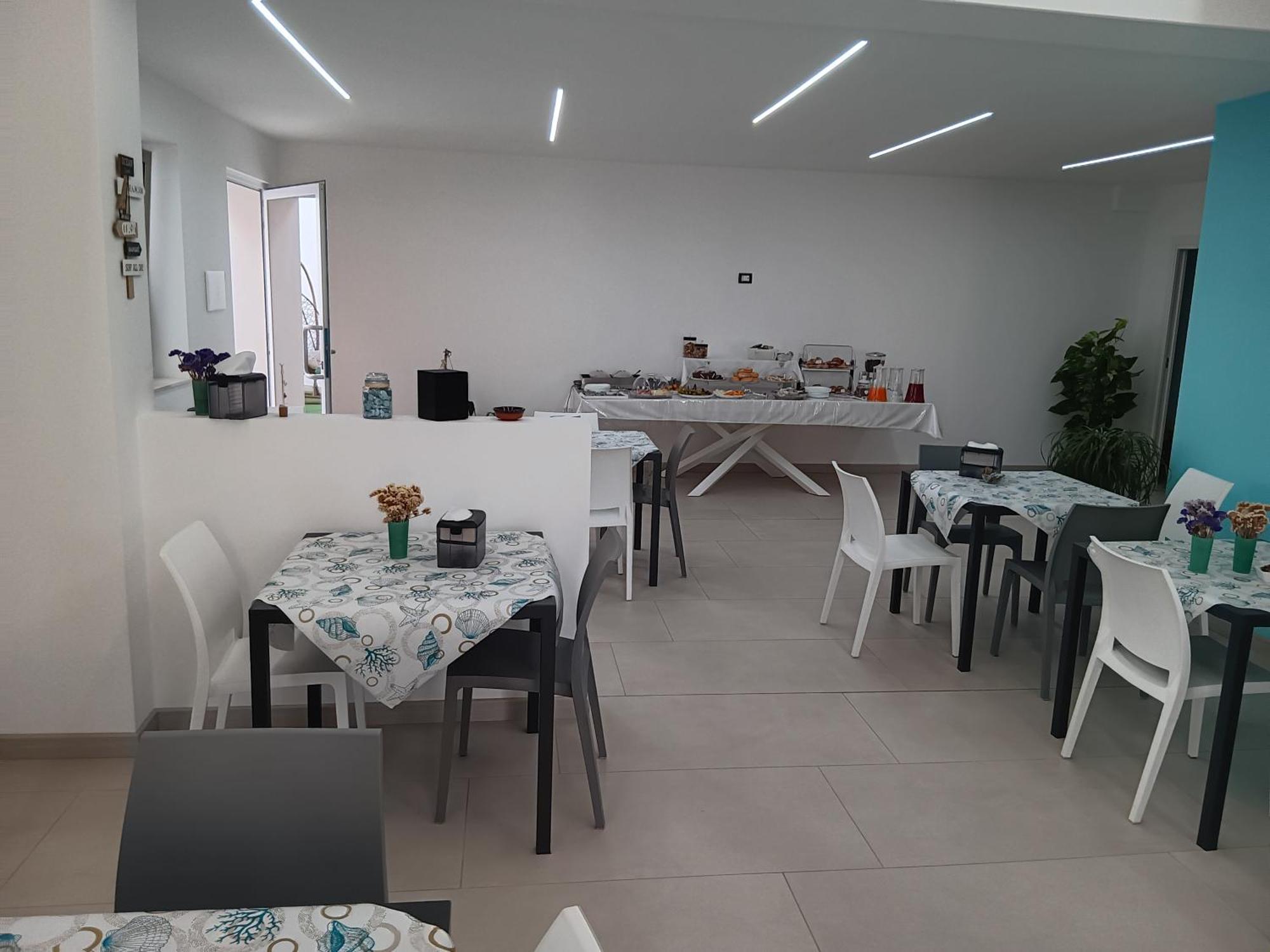 La Perla Amantea - Rooms & Apartaments Екстериор снимка
